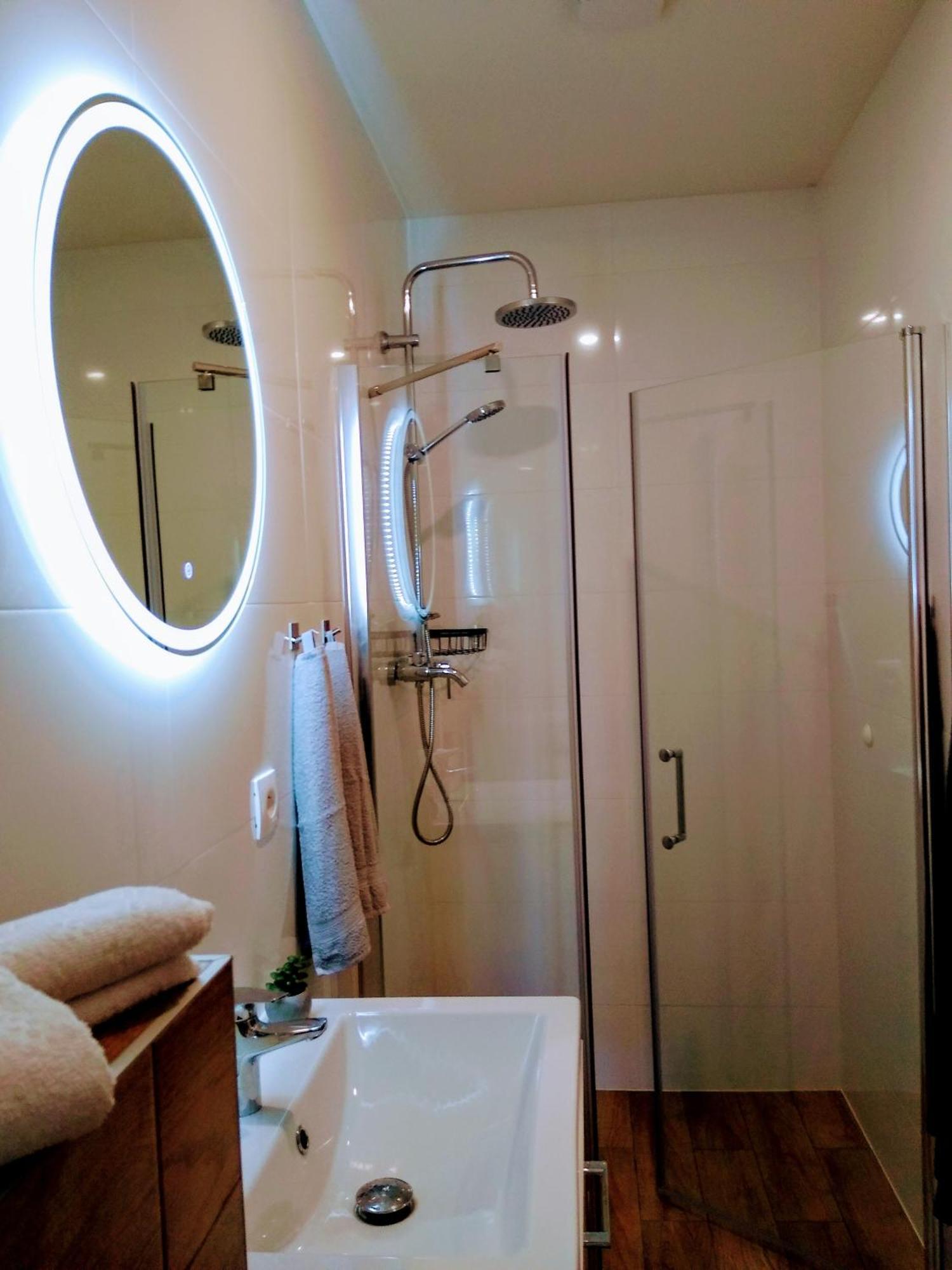 Apartman Shelly Vlachy Εξωτερικό φωτογραφία